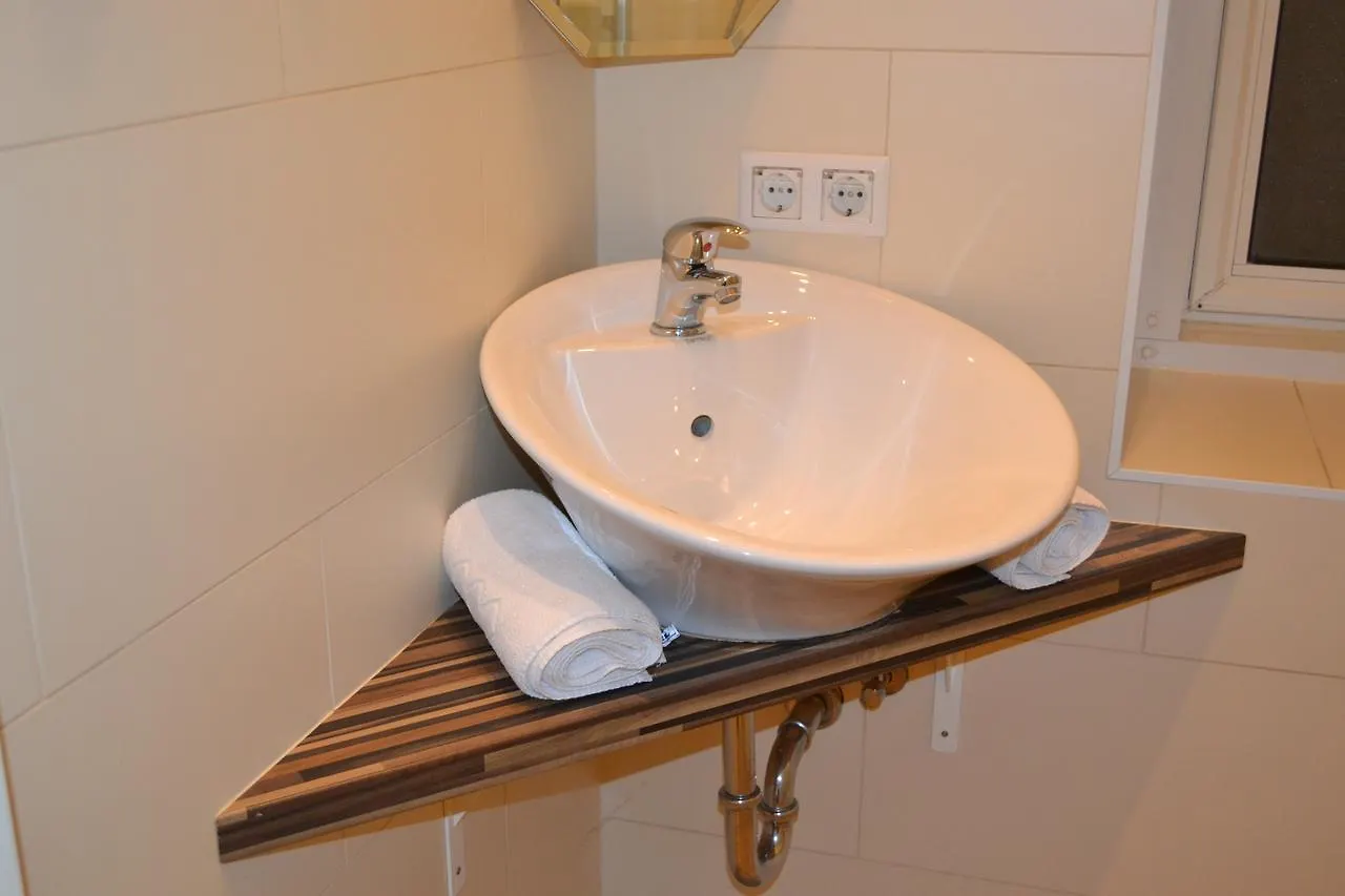 Goldfisch Apartment Vienna City Austria